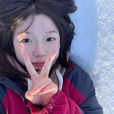 S级怪兽《贝希摩斯》被误认成小猫，成为精灵女孩的骑士(宠物)一起生活